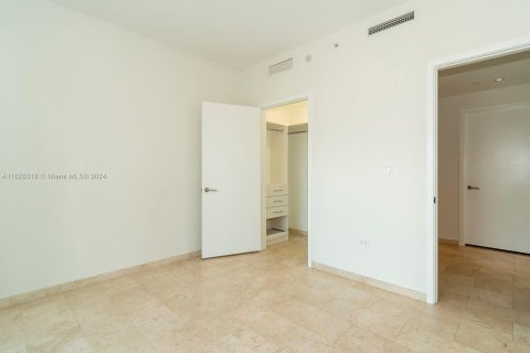 Copropriété à vendre à Miami, Floride: 2 chambres, 110.83 m2 № 1282299 - photo 28