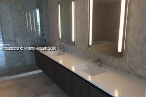 Condo in Miami, Florida, 2 bedrooms  № 1282299 - photo 6