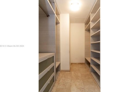 Copropriété à vendre à Miami, Floride: 2 chambres, 110.83 m2 № 1282299 - photo 21