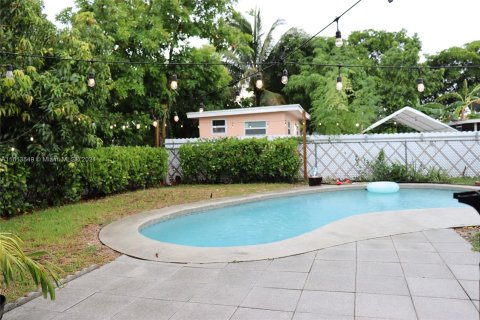 House in North Lauderdale, Florida 3 bedrooms, 112.97 sq.m. № 1282301 - photo 27