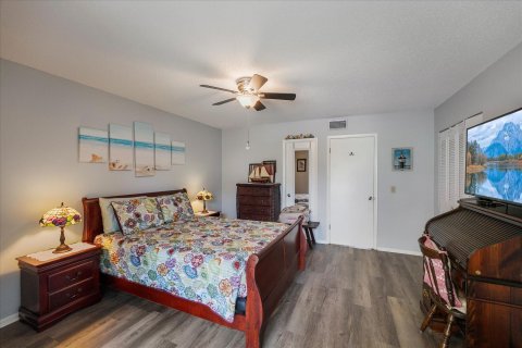 Condo in Stuart, Florida, 1 bedroom  № 1217371 - photo 10