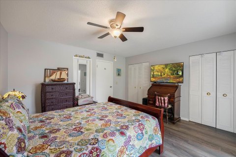 Condo in Stuart, Florida, 1 bedroom  № 1217371 - photo 9