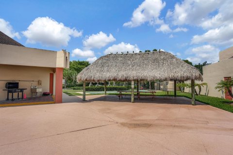 Condo in Sunrise, Florida, 1 bedroom  № 1217373 - photo 10