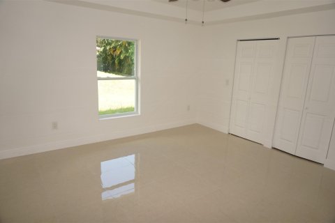 House in Lake Worth, Florida 3 bedrooms, 130.62 sq.m. № 1217511 - photo 8