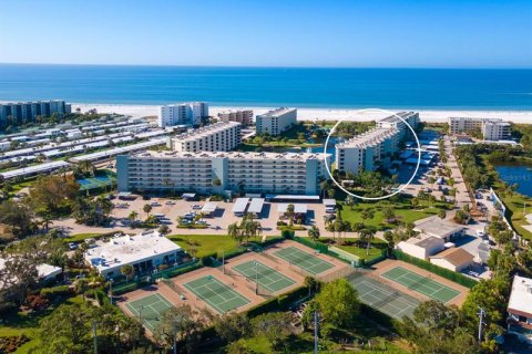 Condominio en alquiler en Sarasota, Florida, 2 dormitorios, 126.44 m2 № 251909 - foto 3