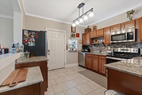 Casa en venta en Tampa, Florida, 2 dormitorios, 89.19 m2 № 1336735 - foto 11