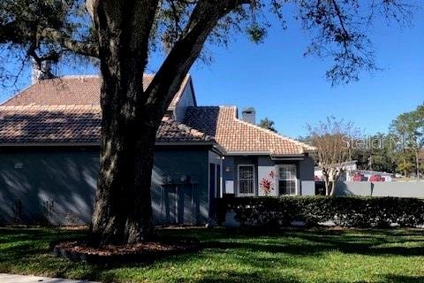 Touwnhouse à vendre à Orlando, Floride: 2 chambres, 91.42 m2 № 1339913 - photo 1