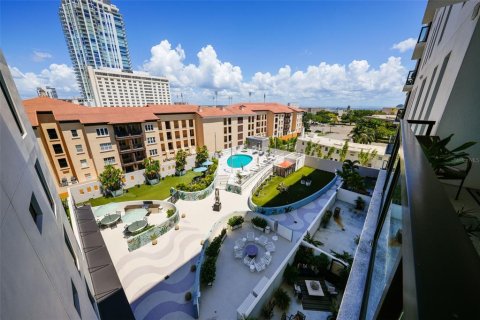 Condominio en venta en Saint Petersburg, Florida, 2 dormitorios, 137.77 m2 № 1346646 - foto 7