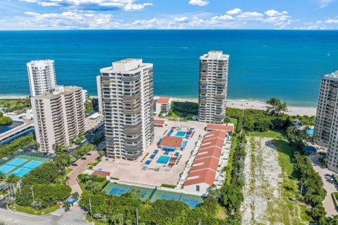 Condominio en venta en Riviera Beach, Florida, 2 dormitorios, 186.83 m2 № 945669 - foto 1