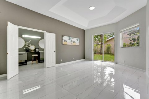 Villa ou maison à vendre à Coral Springs, Floride: 4 chambres, 224.27 m2 № 945668 - photo 10