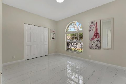 Villa ou maison à vendre à Coral Springs, Floride: 4 chambres, 224.27 m2 № 945668 - photo 12