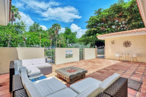 Villa ou maison à louer à Sarasota, Floride: 3 chambres, 134.15 m2 № 673735 - photo 8