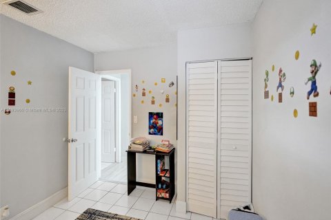 Immobilier commercial à vendre à Coral Springs, Floride: 354.79 m2 № 863550 - photo 22