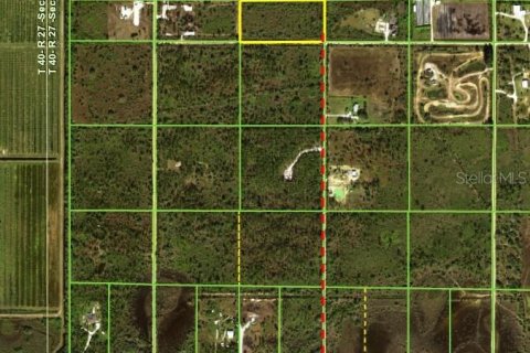 Terreno en venta en Punta Gorda, Florida № 1249152 - foto 1