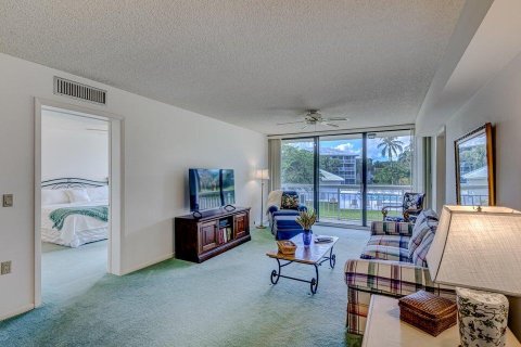 Condo in West Palm Beach, Florida, 2 bedrooms  № 1100258 - photo 13