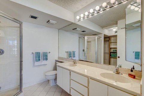 Condo in West Palm Beach, Florida, 2 bedrooms  № 1100258 - photo 6