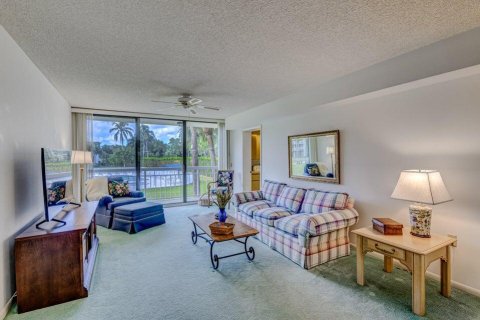 Condo in West Palm Beach, Florida, 2 bedrooms  № 1100258 - photo 12