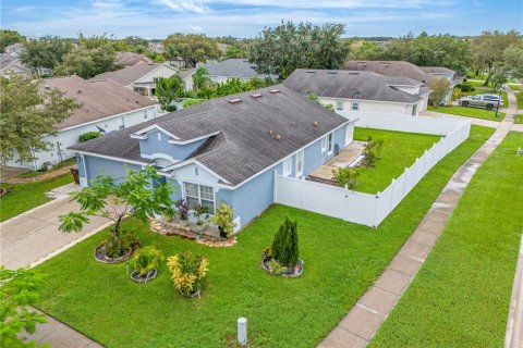 Villa ou maison à vendre à Kissimmee, Floride: 3 chambres, 160.26 m2 № 1361335 - photo 2