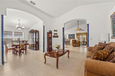 Villa ou maison à vendre à Kissimmee, Floride: 3 chambres, 160.26 m2 № 1361335 - photo 5