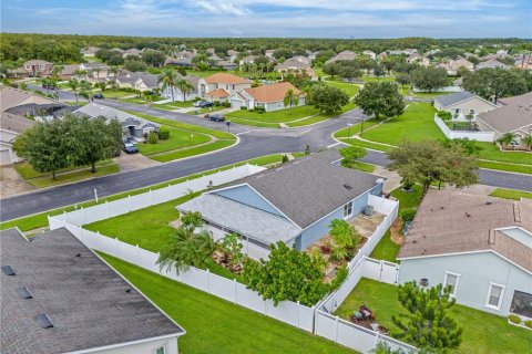 House in Kissimmee, Florida 3 bedrooms, 160.26 sq.m. № 1361335 - photo 30