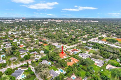 Villa ou maison à vendre à South Miami, Floride: 5 chambres, 323.58 m2 № 887565 - photo 4