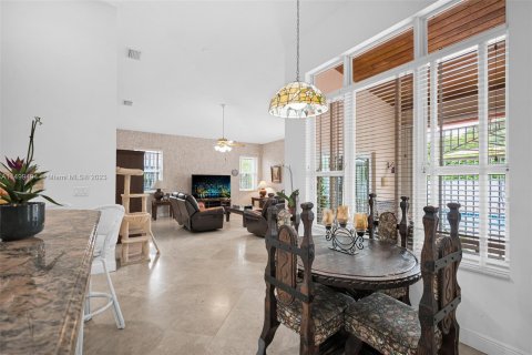 Villa ou maison à vendre à South Miami, Floride: 5 chambres, 323.58 m2 № 887565 - photo 27