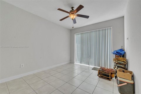 Townhouse in Homestead, Florida 3 bedrooms, 158.31 sq.m. № 1348700 - photo 10