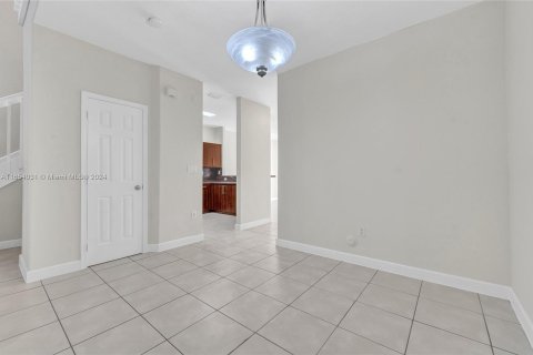 Townhouse in Homestead, Florida 3 bedrooms, 158.31 sq.m. № 1348700 - photo 7