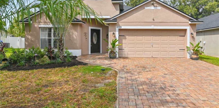 House in Orlando, Florida 4 bedrooms, 171.78 sq.m. № 1385073