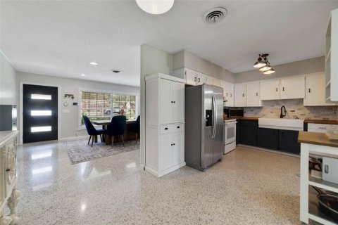 Villa ou maison à vendre à Longwood, Floride: 4 chambres, 180.6 m2 № 1352434 - photo 3