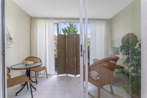 Condo in Venice, Florida, 2 bedrooms  № 1352404 - photo 28