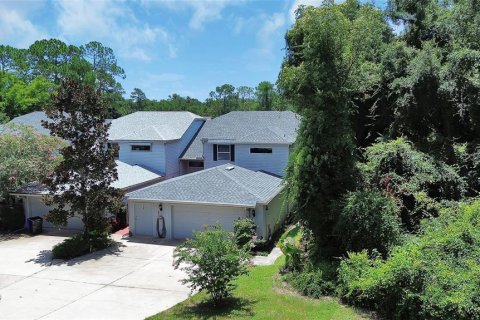 Touwnhouse à vendre à DeLand, Floride: 4 chambres, 270.9 m2 № 1287168 - photo 1