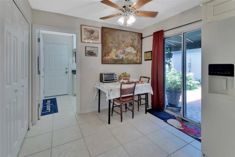 Touwnhouse à vendre à DeLand, Floride: 4 chambres, 270.9 m2 № 1287168 - photo 16