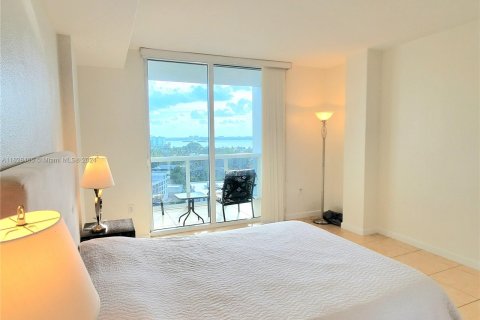 Condominio en venta en Bal Harbour, Florida, 1 dormitorio, 83.24 m2 № 1290579 - foto 9