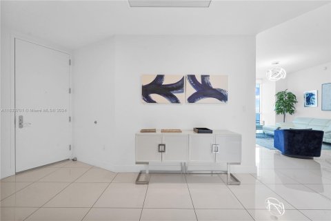 Condo in Sunny Isles Beach, Florida, 3 bedrooms  № 1304986 - photo 14