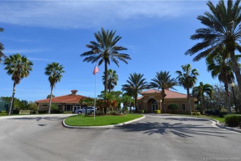 Casa en venta en Palm City, Florida, 4 dormitorios, 446.49 m2 № 1182370 - foto 4