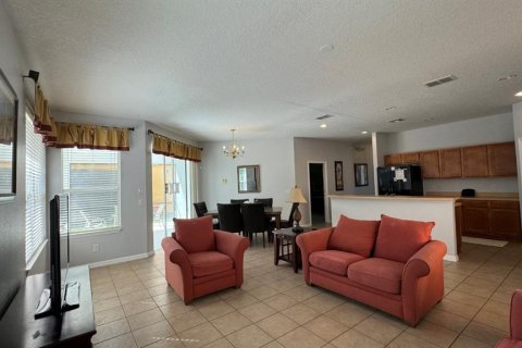 Villa ou maison à vendre à Kissimmee, Floride: 4 chambres, 191.47 m2 № 1343484 - photo 5