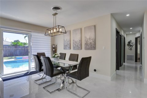 Casa en venta en Fort Lauderdale, Florida, 3 dormitorios, 121.7 m2 № 1271953 - foto 4