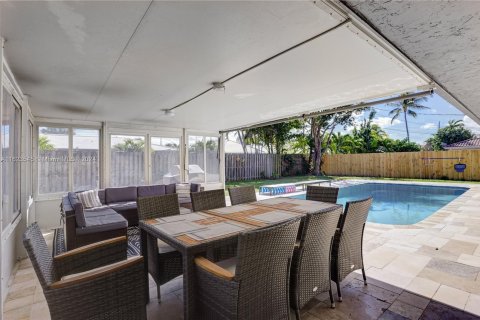 Casa en venta en Fort Lauderdale, Florida, 3 dormitorios, 121.7 m2 № 1271953 - foto 3