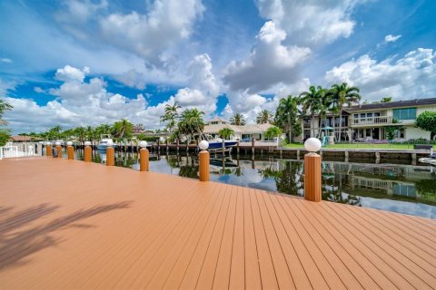 Villa ou maison à louer à Fort Lauderdale, Floride: 5 chambres, 575.53 m2 № 693301 - photo 30