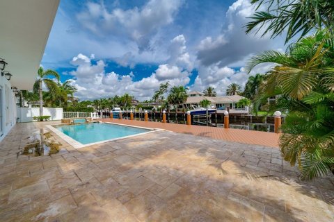 Villa ou maison à louer à Fort Lauderdale, Floride: 5 chambres, 575.53 m2 № 693301 - photo 27