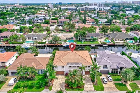 Villa ou maison à louer à Fort Lauderdale, Floride: 5 chambres, 575.53 m2 № 693301 - photo 10