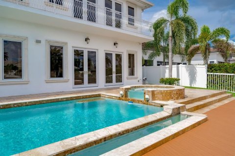 Villa ou maison à louer à Fort Lauderdale, Floride: 5 chambres, 575.53 m2 № 693301 - photo 25