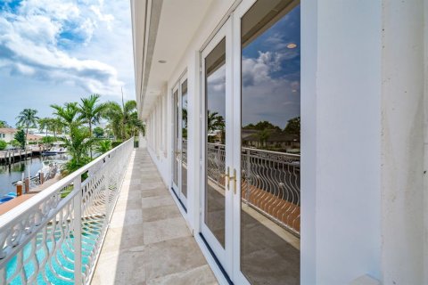 Villa ou maison à louer à Fort Lauderdale, Floride: 5 chambres, 575.53 m2 № 693301 - photo 19