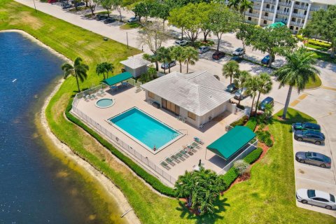 Copropriété à vendre à Boca Raton, Floride: 2 chambres, 128.67 m2 № 1172157 - photo 2