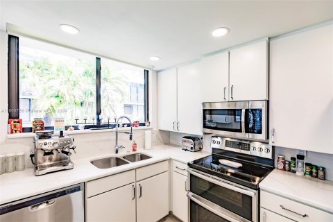 Condominio en venta en Fort Lauderdale, Florida, 2 dormitorios, 117.43 m2 № 1392056 - foto 6