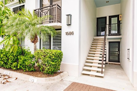 Copropriété à vendre à Fort Lauderdale, Floride: 2 chambres, 117.43 m2 № 1392056 - photo 28