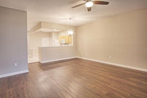 Townhouse in Riverview, Florida 3 bedrooms, 152.73 sq.m. № 1385154 - photo 6