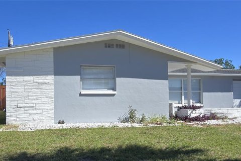 Casa en venta en Holiday, Florida, 2 dormitorios, 120.77 m2 № 1407857 - foto 3