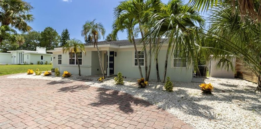 Villa ou maison à Clearwater, Floride 3 chambres, 153.47 m2 № 1341410